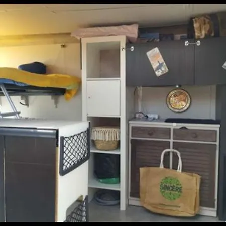 Amenage Sans Sanitaires A L'interieur Sur Un Stationnement Public Luxury tent Montpellier